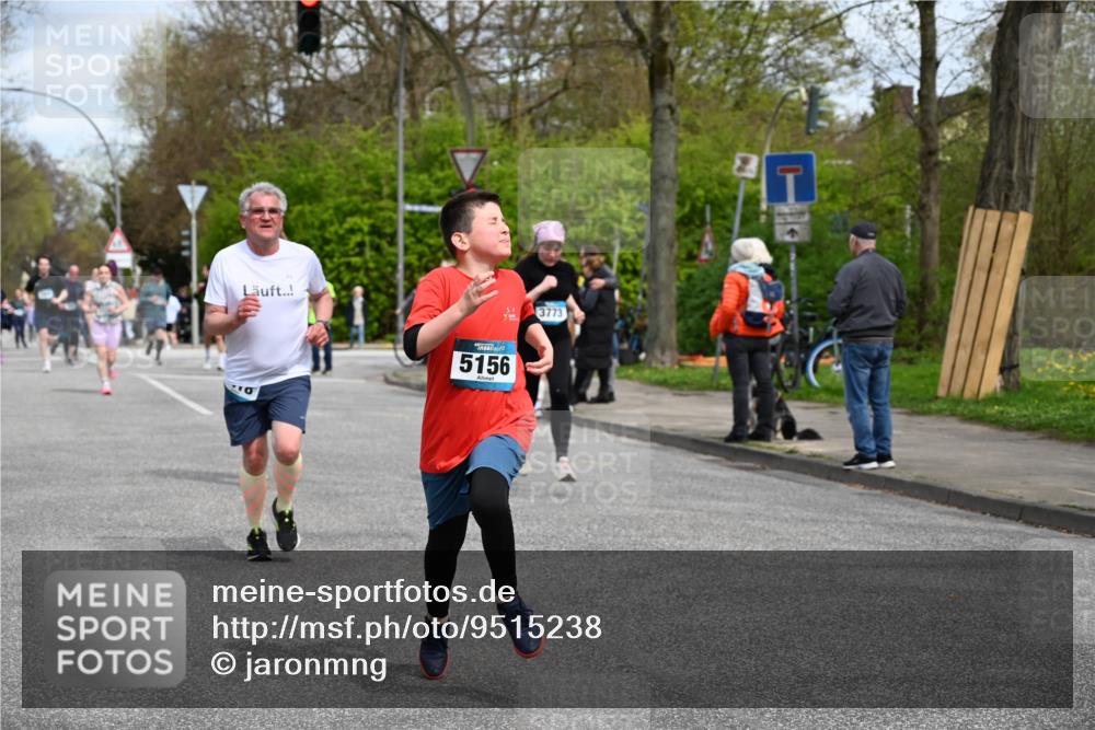 12.04.2026 - 45. Internationalen Wilhelmsburger Insellauf J. Mangold http://msf.ph/oto/9515238 12.04.2026 13:14:35 Ziel 3360, 3443, 3469, 2107, 4421, 5242, 3425, 5142, 4852, 2430, 5813, 4747, 3773, 5602, 4960, 4418, 5156, 5156, 4111, 3306, 3328, 2772, 5348, 4837, 4838, 4669, 2110, 4695, 2815, 2785, 2043, 2118, 5755, 5029 meine-sportfotos.de