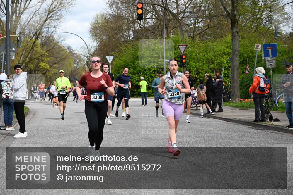 12.04.2026 - 45. Internationalen Wilhelmsburger Insellauf J. Mangold http://msf.ph/oto/9515272 12.04.2026 13:14:40 Ziel 3443, 3469, 2107, 4421, 5242, 3425, 5142, 4852, 2430, 5813, 4747, 3773, 5602, 4960, 4418, 5156, 4111, 3306, 3328, 2772, 2772, 5348, 4837, 4838, 4669, 2110, 4695, 2815, 2110, 4695, 2815, 2785, 2043, 2118, 5755, 5029, 4662, 4663, 4559, 3308 meine-sportfotos.de