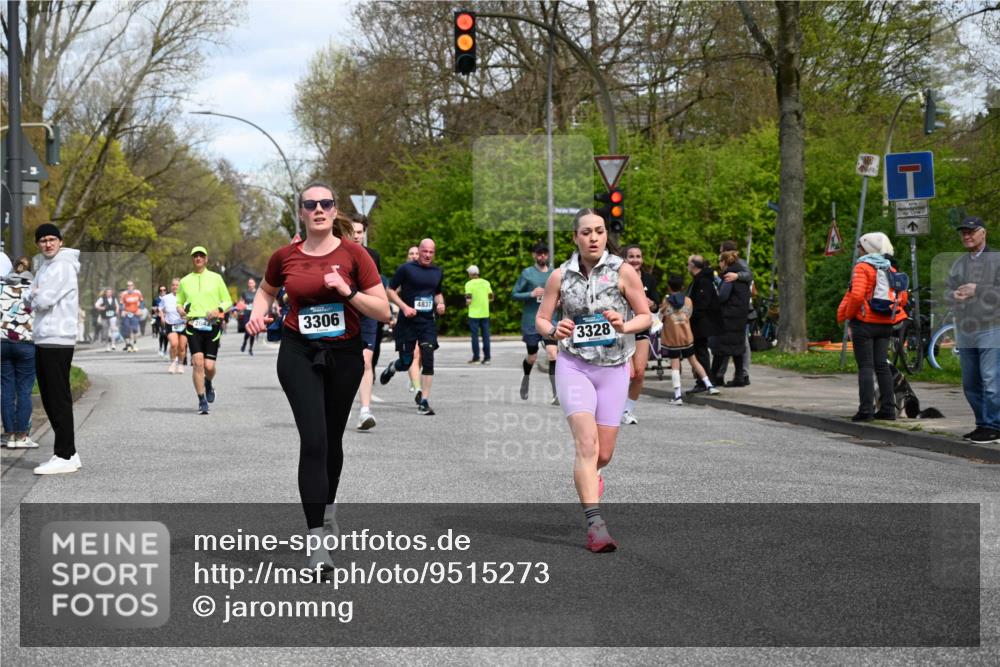 12.04.2026 - 45. Internationalen Wilhelmsburger Insellauf J. Mangold http://msf.ph/oto/9515273 12.04.2026 13:14:41 Ziel 3469, 2107, 4421, 5242, 3425, 5142, 4852, 2430, 5813, 4747, 3773, 5602, 4960, 4418, 5156, 4111, 3306, 3328, 2772, 5348, 4837, 4838, 5348, 4837, 4838, 4669, 2110, 4695, 2815, 2785, 2785, 2043, 2118, 5755, 5029, 4662, 4663, 4559, 3308 meine-sportfotos.de