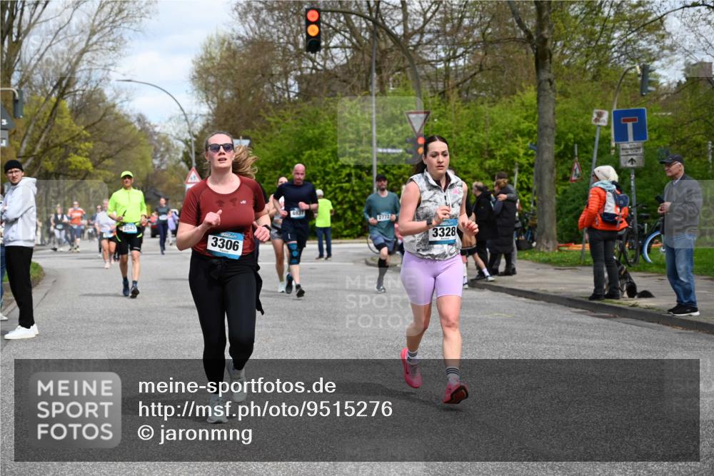12.04.2026 - 45. Internationalen Wilhelmsburger Insellauf J. Mangold http://msf.ph/oto/9515276 12.04.2026 13:14:41 Ziel 3469, 2107, 4421, 5242, 3425, 5142, 4852, 2430, 5813, 4747, 3773, 5602, 4960, 4418, 5156, 4111, 3306, 3328, 2772, 5348, 4837, 4838, 5348, 4837, 4838, 4669, 2110, 4695, 2815, 2785, 2785, 2043, 2118, 5755, 5029, 4662, 4663, 4559, 3308 meine-sportfotos.de