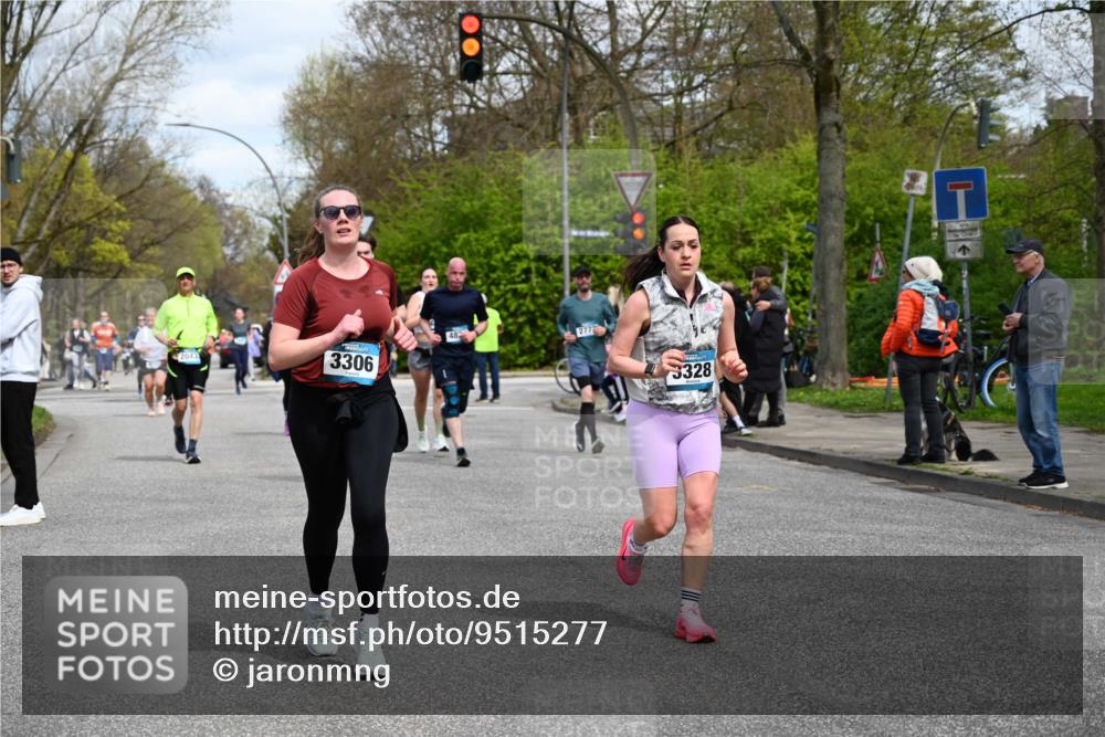 12.04.2026 - 45. Internationalen Wilhelmsburger Insellauf J. Mangold http://msf.ph/oto/9515277 12.04.2026 13:14:41 Ziel 3469, 2107, 4421, 5242, 3425, 5142, 4852, 2430, 5813, 4747, 3773, 5602, 4960, 4418, 5156, 4111, 3306, 3328, 2772, 5348, 4837, 4838, 5348, 4837, 4838, 4669, 2110, 4695, 2815, 2785, 2785, 2043, 2118, 5755, 5029, 4662, 4663, 4559, 3308 meine-sportfotos.de
