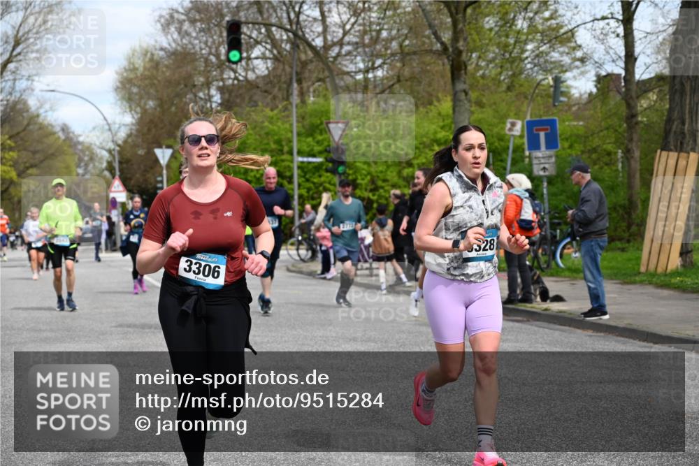 12.04.2026 - 45. Internationalen Wilhelmsburger Insellauf J. Mangold http://msf.ph/oto/9515284 12.04.2026 13:14:41 Ziel 3469, 2107, 4421, 5242, 3425, 5142, 4852, 2430, 5813, 4747, 3773, 5602, 4960, 4418, 5156, 4111, 3306, 3328, 2772, 5348, 4837, 4838, 5348, 4837, 4838, 4669, 2110, 4695, 2815, 2785, 2785, 2043, 2118, 5755, 5029, 4662, 4663, 4559, 3308 meine-sportfotos.de
