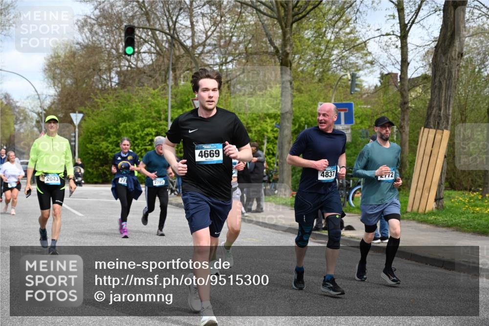 12.04.2026 - 45. Internationalen Wilhelmsburger Insellauf J. Mangold http://msf.ph/oto/9515300 12.04.2026 13:14:44 Ziel 4421, 5242, 3425, 5142, 4852, 2430, 5813, 4747, 3773, 5602, 4960, 4418, 5156, 4111, 3306, 3328, 2772, 5348, 4837, 4838, 4669, 2110, 4695, 2815, 2785, 2043, 2118, 5755, 5029, 5755, 5029, 4662, 4663, 4559, 3308, 3881, 3882, 3767, 3765 meine-sportfotos.de