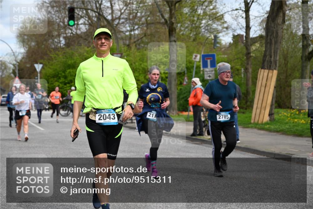 12.04.2026 - 45. Internationalen Wilhelmsburger Insellauf J. Mangold http://msf.ph/oto/9515311 12.04.2026 13:14:47 Ziel 4852, 2430, 5813, 4747, 3773, 5602, 4960, 4418, 5156, 4111, 3306, 3328, 2772, 5348, 4837, 4838, 4669, 2110, 4695, 2815, 2785, 2043, 2118, 5755, 5029, 4662, 4663, 4559, 3308, 3881, 3882, 3767, 3765, 4366 meine-sportfotos.de