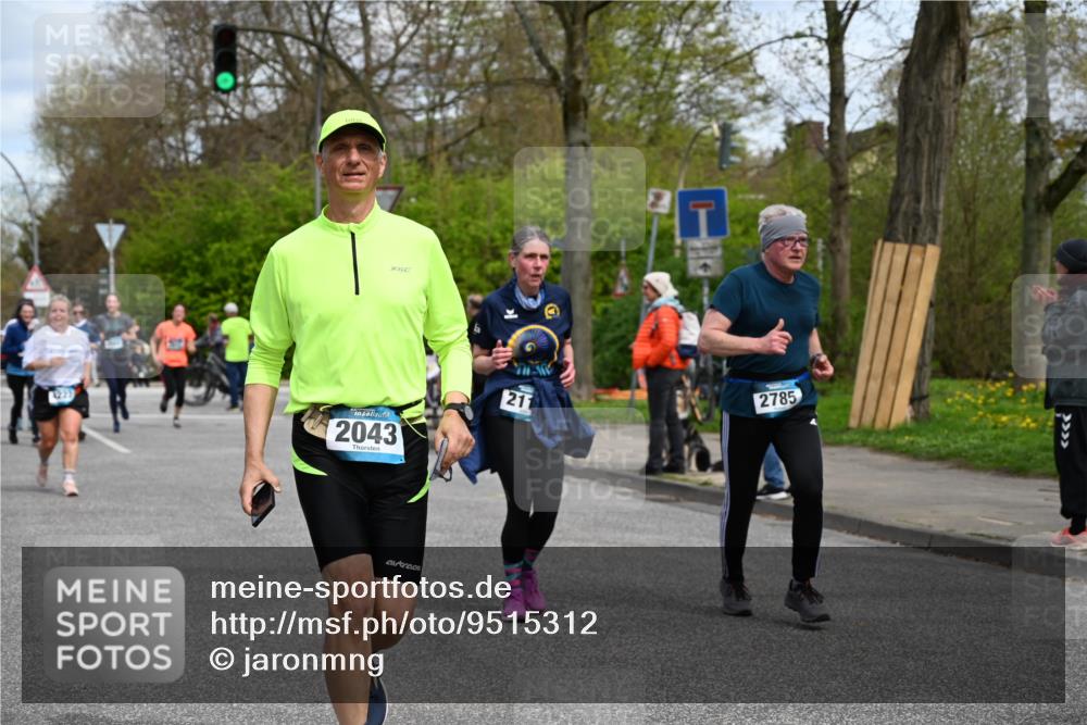12.04.2026 - 45. Internationalen Wilhelmsburger Insellauf J. Mangold http://msf.ph/oto/9515312 12.04.2026 13:14:47 Ziel 4852, 2430, 5813, 4747, 3773, 5602, 4960, 4418, 5156, 4111, 3306, 3328, 2772, 5348, 4837, 4838, 4669, 2110, 4695, 2815, 2785, 2043, 2118, 5755, 5029, 4662, 4663, 4559, 3308, 3881, 3882, 3767, 3765, 4366 meine-sportfotos.de