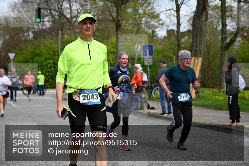12.04.2026 - 45. Internationalen Wilhelmsburger Insellauf J. Mangold http://msf.ph/oto/9515315 12.04.2026 13:14:47 Ziel 4852, 2430, 5813, 4747, 3773, 5602, 4960, 4418, 5156, 4111, 3306, 3328, 2772, 5348, 4837, 4838, 4669, 2110, 4695, 2815, 2785, 2043, 2118, 5755, 5029, 4662, 4663, 4559, 3308, 3881, 3882, 3767, 3765, 4366 meine-sportfotos.de
