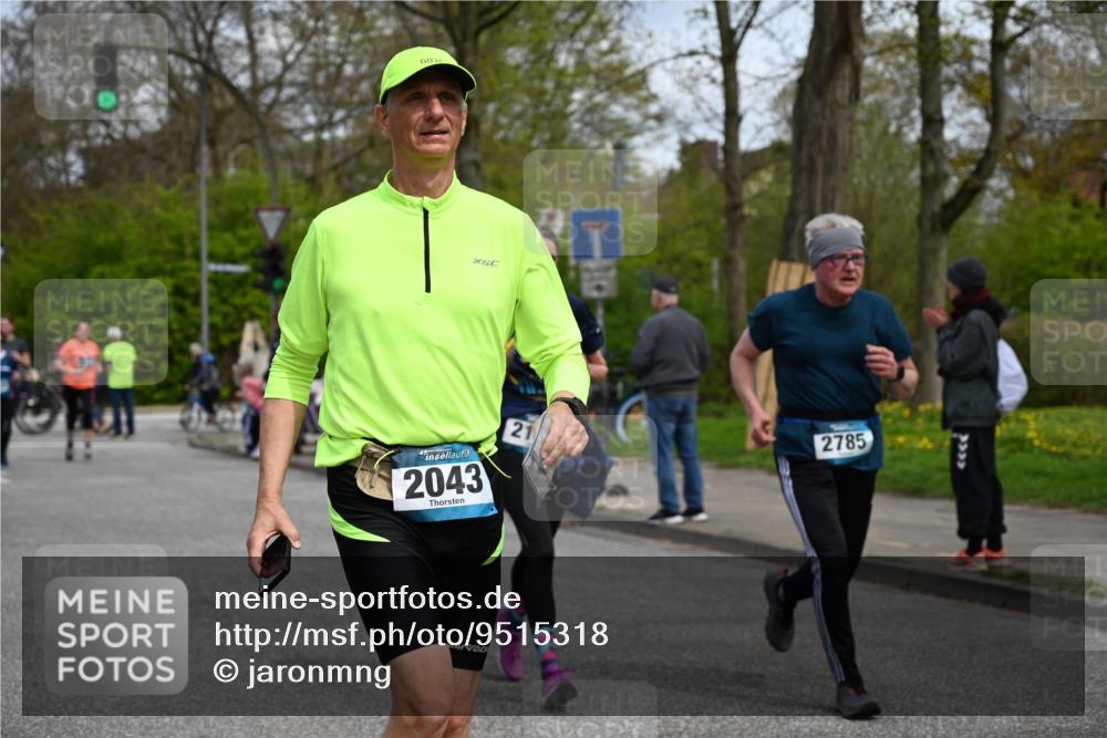 12.04.2026 - 45. Internationalen Wilhelmsburger Insellauf J. Mangold http://msf.ph/oto/9515318 12.04.2026 13:14:47 Ziel 4852, 2430, 5813, 4747, 3773, 5602, 4960, 4418, 5156, 4111, 3306, 3328, 2772, 5348, 4837, 4838, 4669, 2110, 4695, 2815, 2785, 2043, 2118, 5755, 5029, 4662, 4663, 4559, 3308, 3881, 3882, 3767, 3765, 4366 meine-sportfotos.de