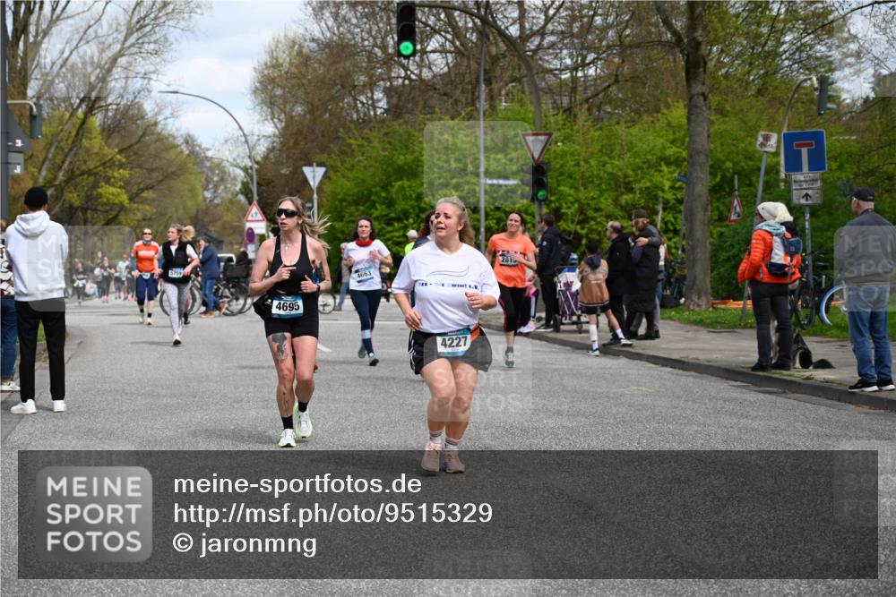 12.04.2026 - 45. Internationalen Wilhelmsburger Insellauf J. Mangold http://msf.ph/oto/9515329 12.04.2026 13:14:50 Ziel 2430, 5813, 4747, 3773, 5602, 4960, 4418, 5156, 4111, 3306, 3328, 2772, 5348, 4837, 4838, 4669, 2110, 4695, 2815, 2785, 2043, 2118, 5755, 5029, 4662, 4663, 4559, 3308, 4559, 3308, 3881, 3882, 3767, 3765, 4366, 4227 meine-sportfotos.de