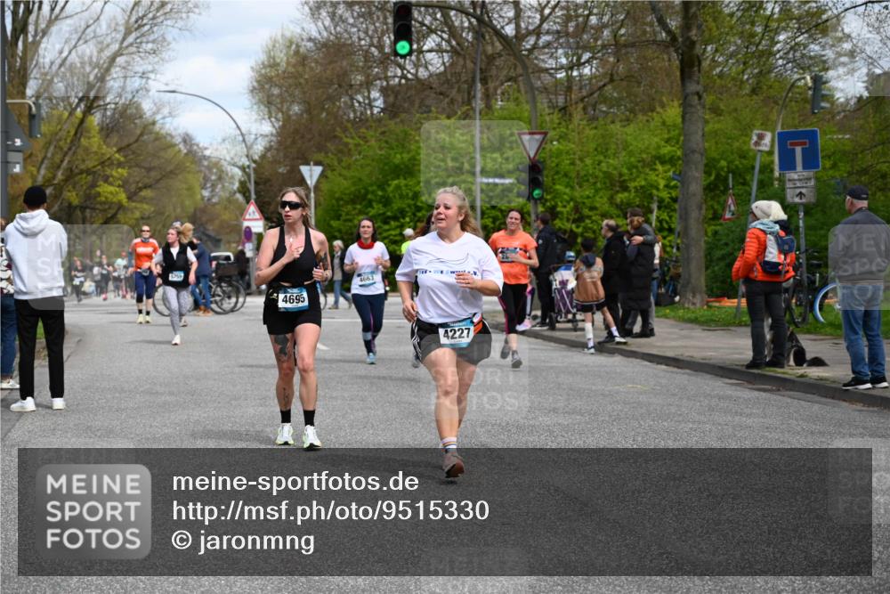 12.04.2026 - 45. Internationalen Wilhelmsburger Insellauf J. Mangold http://msf.ph/oto/9515330 12.04.2026 13:14:50 Ziel 2430, 5813, 4747, 3773, 5602, 4960, 4418, 5156, 4111, 3306, 3328, 2772, 5348, 4837, 4838, 4669, 2110, 4695, 2815, 2785, 2043, 2118, 5755, 5029, 4662, 4663, 4559, 3308, 4559, 3308, 3881, 3882, 3767, 3765, 4366, 4227 meine-sportfotos.de