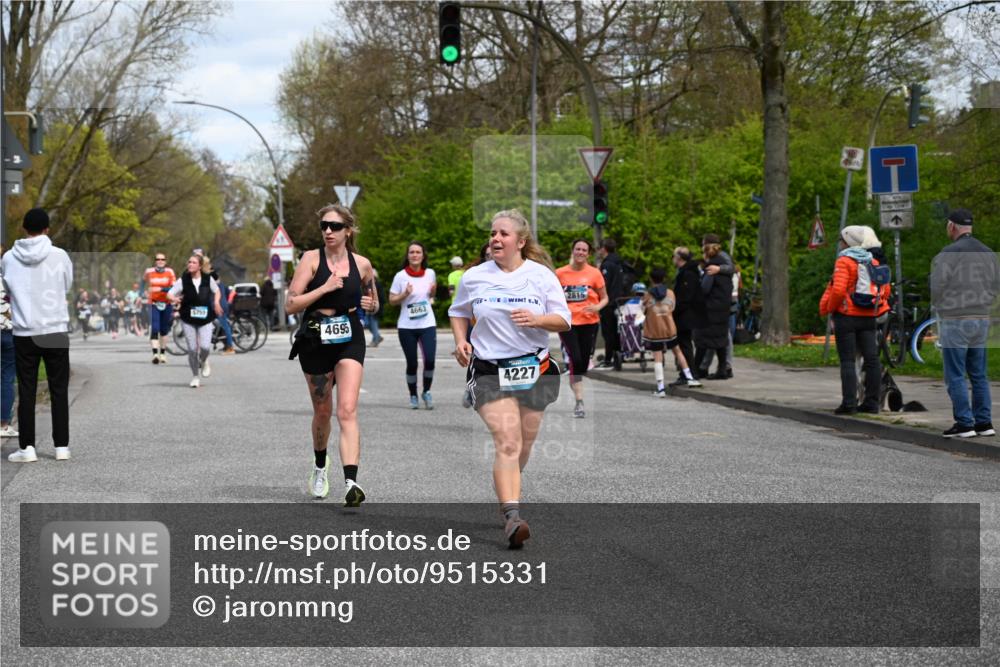 12.04.2026 - 45. Internationalen Wilhelmsburger Insellauf J. Mangold http://msf.ph/oto/9515331 12.04.2026 13:14:50 Ziel 2430, 5813, 4747, 3773, 5602, 4960, 4418, 5156, 4111, 3306, 3328, 2772, 5348, 4837, 4838, 4669, 2110, 4695, 2815, 2785, 2043, 2118, 5755, 5029, 4662, 4663, 4559, 3308, 4559, 3308, 3881, 3882, 3767, 3765, 4366, 4227 meine-sportfotos.de