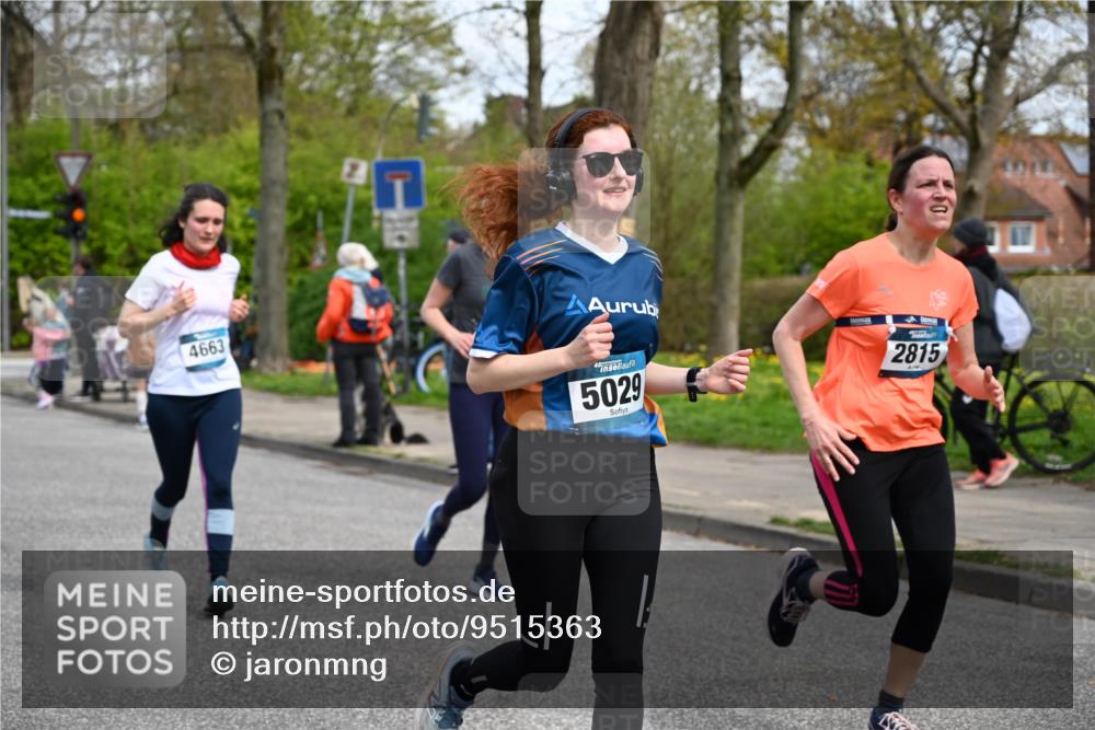 12.04.2026 - 45. Internationalen Wilhelmsburger Insellauf J. Mangold http://msf.ph/oto/9515363 12.04.2026 13:14:54 Ziel 3773, 5602, 4960, 4418, 5156, 4111, 3306, 3328, 2772, 5348, 4837, 4838, 4669, 2110, 4695, 2815, 2785, 2043, 2118, 2043, 2118, 5755, 5029, 4662, 4663, 4559, 3308, 3881, 3881, 3882, 3767, 3765, 4366, 4227, 3232, 2774, 5725 meine-sportfotos.de