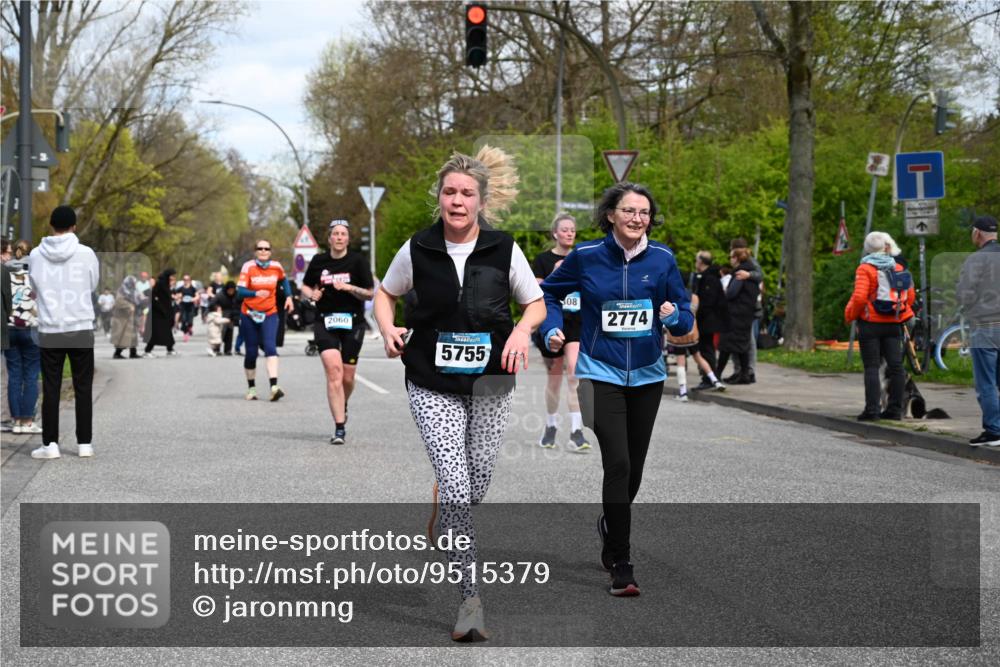 12.04.2026 - 45. Internationalen Wilhelmsburger Insellauf J. Mangold http://msf.ph/oto/9515379 12.04.2026 13:14:55 Ziel 3773, 5602, 4960, 4418, 5156, 4111, 3306, 3328, 2772, 5348, 4837, 4838, 4669, 2110, 4695, 2815, 2785, 2043, 2118, 5755, 5029, 4662, 4663, 4559, 3308, 3881, 3882, 3767, 3765, 3882, 3767, 3765, 4366, 4227, 3232, 2774, 5725 meine-sportfotos.de