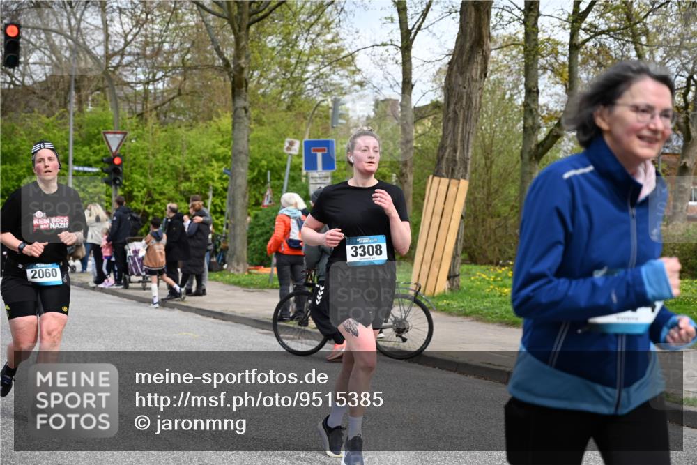 12.04.2026 - 45. Internationalen Wilhelmsburger Insellauf J. Mangold http://msf.ph/oto/9515385 12.04.2026 13:14:58 Ziel 4418, 5156, 4111, 3306, 3328, 2772, 5348, 4837, 4838, 4669, 2110, 4695, 2815, 2785, 2043, 2118, 5755, 5029, 4662, 4663, 4559, 3308, 3881, 3882, 3767, 3765, 4366, 4227, 3232, 2774, 5725, 3770, 2617, 5453 meine-sportfotos.de
