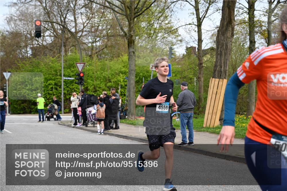 12.04.2026 - 45. Internationalen Wilhelmsburger Insellauf J. Mangold http://msf.ph/oto/9515396 12.04.2026 13:15:06 Ziel 5348, 4837, 4838, 4669, 2110, 4695, 2815, 2785, 2043, 2118, 5755, 5029, 4662, 4663, 4559, 3308, 3881, 3881, 3882, 3767, 3765, 4366, 4227, 3232, 2774, 5725, 3770, 2617, 5453, 4942, 4964, 5675, 4616, 4880, 2832, 3803, 3801 meine-sportfotos.de