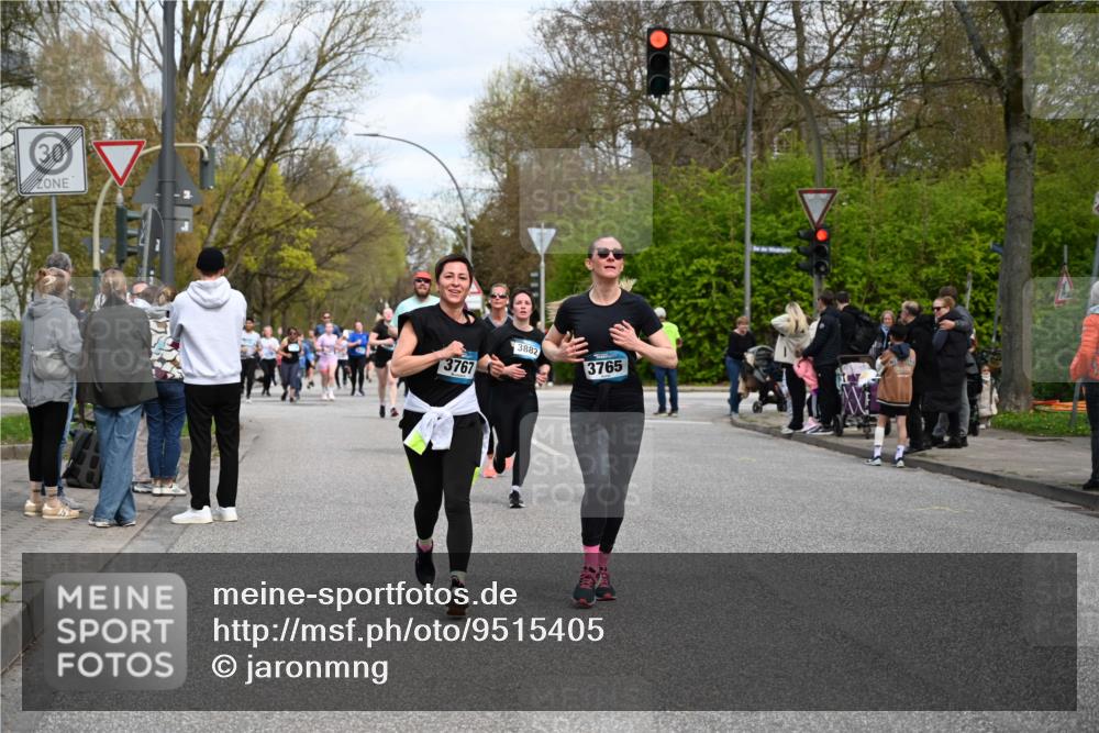 12.04.2026 - 45. Internationalen Wilhelmsburger Insellauf J. Mangold http://msf.ph/oto/9515405 12.04.2026 13:15:08 Ziel 4669, 2110, 4695, 2815, 2785, 2043, 2118, 5755, 5029, 4662, 4663, 4559, 3308, 3881, 3882, 3767, 3765, 4366, 4227, 3232, 2774, 5725, 3770, 2617, 3770, 2617, 5453, 4942, 4964, 5675, 4616, 4880, 2832, 3803, 3801 meine-sportfotos.de