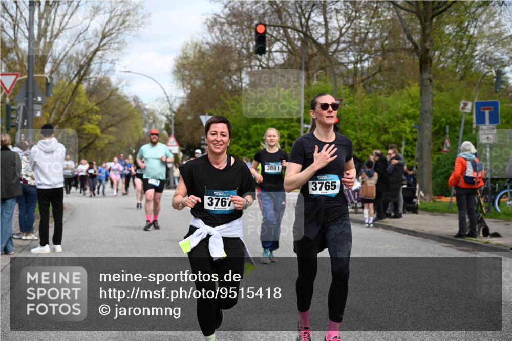 12.04.2026 - 45. Internationalen Wilhelmsburger Insellauf J. Mangold http://msf.ph/oto/9515418 12.04.2026 13:15:09 Ziel 2110, 4695, 2815, 2785, 2043, 2118, 5755, 5029, 4662, 4663, 4559, 3308, 3881, 3882, 3767, 3765, 4366, 4227, 3232, 2774, 5725, 3770, 2617, 5453, 5453, 4942, 4964, 5675, 4616, 4880, 2832, 3803, 3801, 3250 meine-sportfotos.de