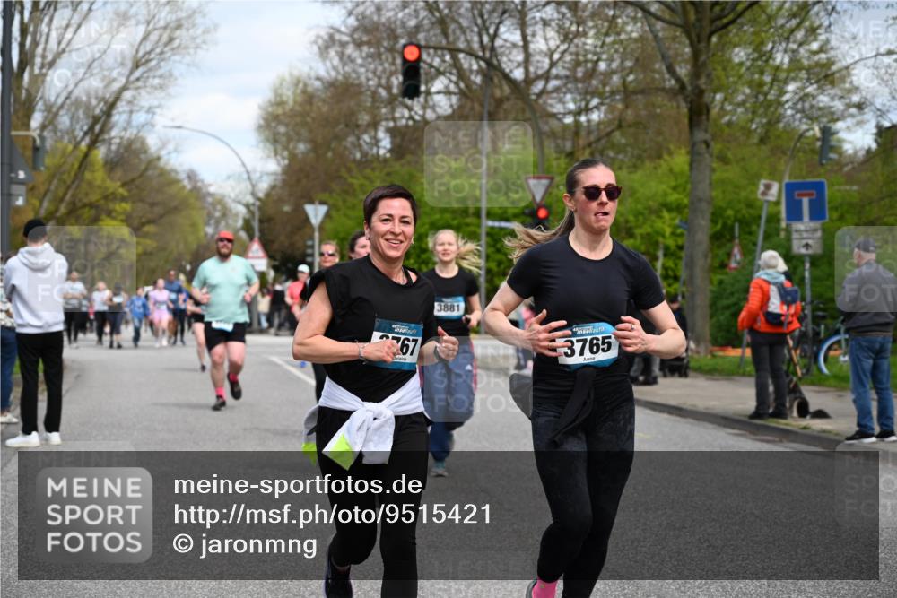 12.04.2026 - 45. Internationalen Wilhelmsburger Insellauf J. Mangold http://msf.ph/oto/9515421 12.04.2026 13:15:09 Ziel 2110, 4695, 2815, 2785, 2043, 2118, 5755, 5029, 4662, 4663, 4559, 3308, 3881, 3882, 3767, 3765, 4366, 4227, 3232, 2774, 5725, 3770, 2617, 5453, 5453, 4942, 4964, 5675, 4616, 4880, 2832, 3803, 3801, 3250 meine-sportfotos.de
