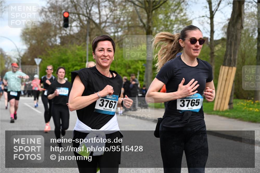 12.04.2026 - 45. Internationalen Wilhelmsburger Insellauf J. Mangold http://msf.ph/oto/9515428 12.04.2026 13:15:10 Ziel 2110, 4695, 2815, 2785, 2043, 2118, 5755, 5029, 4662, 4663, 4559, 3308, 3881, 3882, 3767, 3765, 4366, 4227, 3232, 2774, 5725, 3770, 2617, 5453, 4942, 4964, 5675, 4616, 4880, 2832, 3803, 3801, 3250, 5008 meine-sportfotos.de