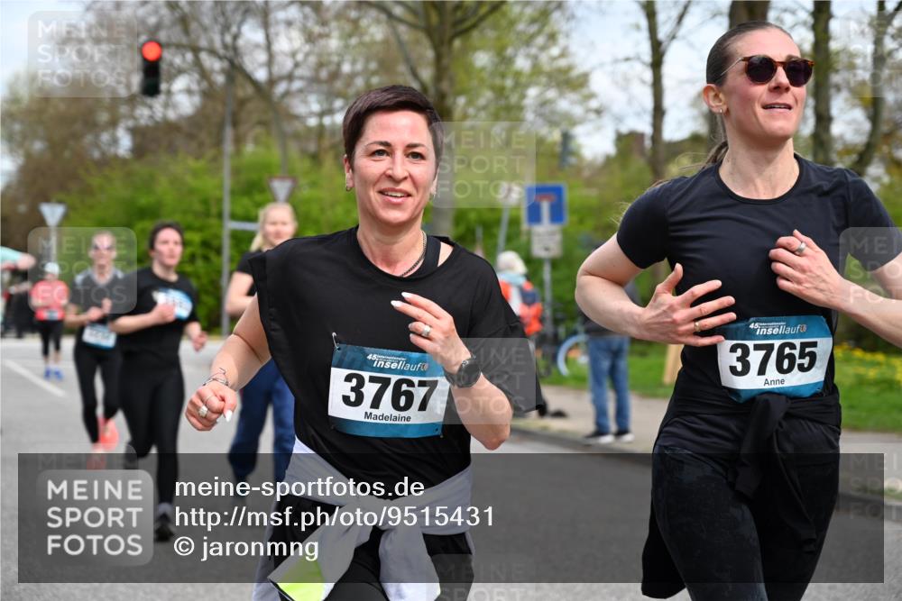 12.04.2026 - 45. Internationalen Wilhelmsburger Insellauf J. Mangold http://msf.ph/oto/9515431 12.04.2026 13:15:10 Ziel 2110, 4695, 2815, 2785, 2043, 2118, 5755, 5029, 4662, 4663, 4559, 3308, 3881, 3882, 3767, 3765, 4366, 4227, 3232, 2774, 5725, 3770, 2617, 5453, 4942, 4964, 5675, 4616, 4880, 2832, 3803, 3801, 3250, 5008 meine-sportfotos.de