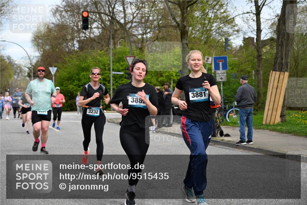 12.04.2026 - 45. Internationalen Wilhelmsburger Insellauf J. Mangold http://msf.ph/oto/9515435 12.04.2026 13:15:11 Ziel 2110, 4695, 2815, 2785, 2043, 2118, 5755, 5029, 4662, 4663, 4559, 3308, 3881, 3882, 3767, 3765, 4366, 4366, 4227, 3232, 2774, 5725, 3770, 2617, 5453, 4942, 4964, 4942, 4964, 5675, 4616, 4880, 2832, 3803, 3801, 3250, 5008, 2853, 3280 meine-sportfotos.de