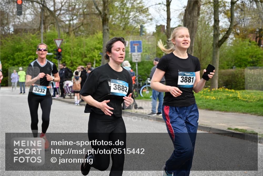 12.04.2026 - 45. Internationalen Wilhelmsburger Insellauf J. Mangold http://msf.ph/oto/9515442 12.04.2026 13:15:11 Ziel 2110, 4695, 2815, 2785, 2043, 2118, 5755, 5029, 4662, 4663, 4559, 3308, 3881, 3882, 3767, 3765, 4366, 4366, 4227, 3232, 2774, 5725, 3770, 2617, 5453, 4942, 4964, 4942, 4964, 5675, 4616, 4880, 2832, 3803, 3801, 3250, 5008, 2853, 3280 meine-sportfotos.de