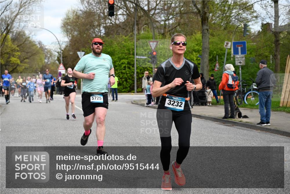 12.04.2026 - 45. Internationalen Wilhelmsburger Insellauf J. Mangold http://msf.ph/oto/9515444 12.04.2026 13:15:12 Ziel 2110, 4695, 2815, 2785, 2043, 2118, 5755, 5029, 4662, 4663, 4559, 3308, 3881, 3882, 3767, 3765, 4366, 4227, 4227, 3232, 2774, 5725, 3770, 2617, 5453, 4942, 4964, 5675, 5675, 4616, 4880, 2832, 3803, 3801, 3250, 5008, 2853, 3280, 3244, 5292, 4861 meine-sportfotos.de