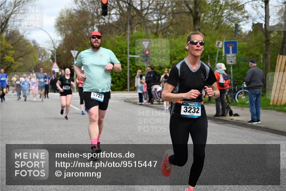 12.04.2026 - 45. Internationalen Wilhelmsburger Insellauf J. Mangold http://msf.ph/oto/9515447 12.04.2026 13:15:12 Ziel 2110, 4695, 2815, 2785, 2043, 2118, 5755, 5029, 4662, 4663, 4559, 3308, 3881, 3882, 3767, 3765, 4366, 4227, 4227, 3232, 2774, 5725, 3770, 2617, 5453, 4942, 4964, 5675, 5675, 4616, 4880, 2832, 3803, 3801, 3250, 5008, 2853, 3280, 3244, 5292, 4861 meine-sportfotos.de