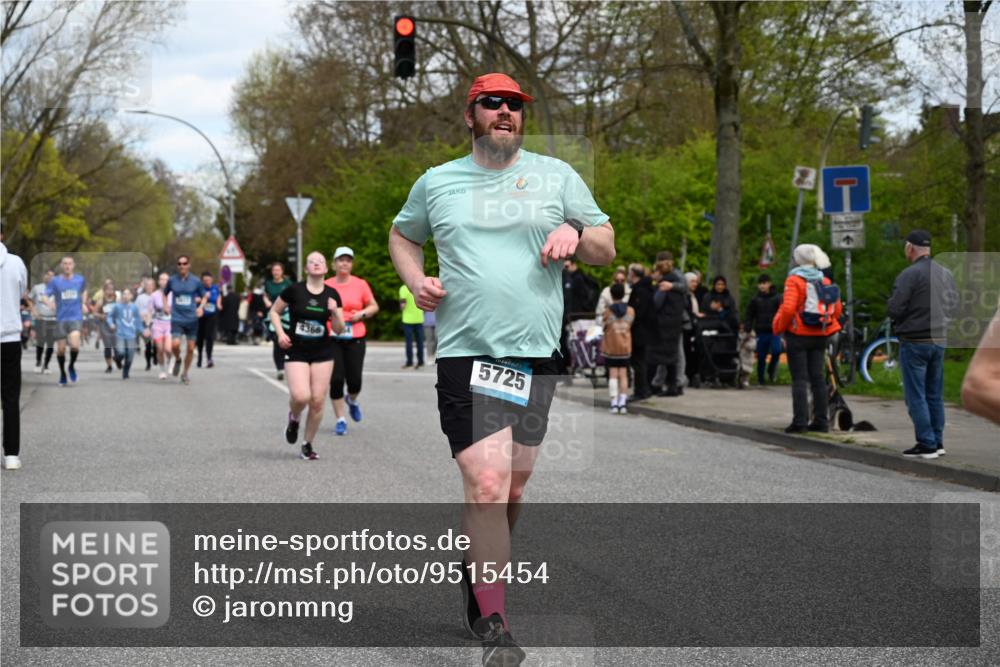 12.04.2026 - 45. Internationalen Wilhelmsburger Insellauf J. Mangold http://msf.ph/oto/9515454 12.04.2026 13:15:13 Ziel 2110, 4695, 2815, 2785, 2043, 2118, 5755, 5029, 4662, 4663, 4559, 3308, 3881, 3882, 3767, 3765, 4366, 4227, 3232, 2774, 5725, 3770, 2617, 5453, 4942, 4964, 5675, 4616, 4880, 2832, 3803, 3801, 3250, 5008, 2853, 3280, 3244, 5292, 4861, 2032 meine-sportfotos.de