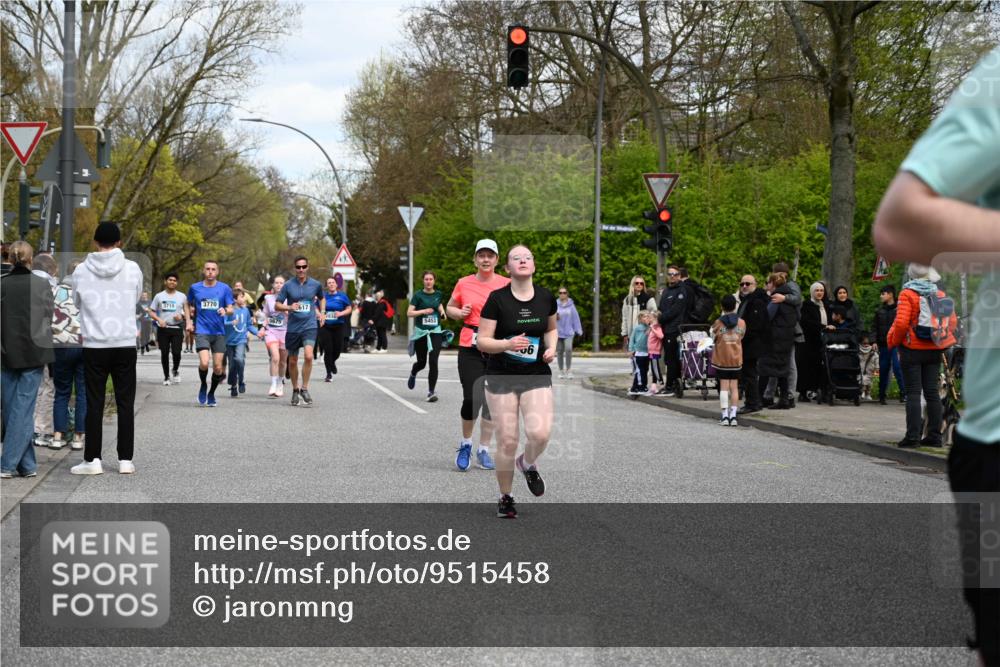 12.04.2026 - 45. Internationalen Wilhelmsburger Insellauf J. Mangold http://msf.ph/oto/9515458 12.04.2026 13:15:14 Ziel 2110, 4695, 2815, 2785, 2043, 2118, 5755, 5029, 4662, 4663, 4559, 3308, 3881, 3882, 3767, 3765, 4366, 4227, 3232, 2774, 5725, 3770, 2617, 5453, 4942, 4964, 5675, 4616, 4880, 2832, 3803, 3801, 3250, 5008, 2853, 3280, 3244, 5292, 4861, 2032, 4731, 2884, 3850 meine-sportfotos.de