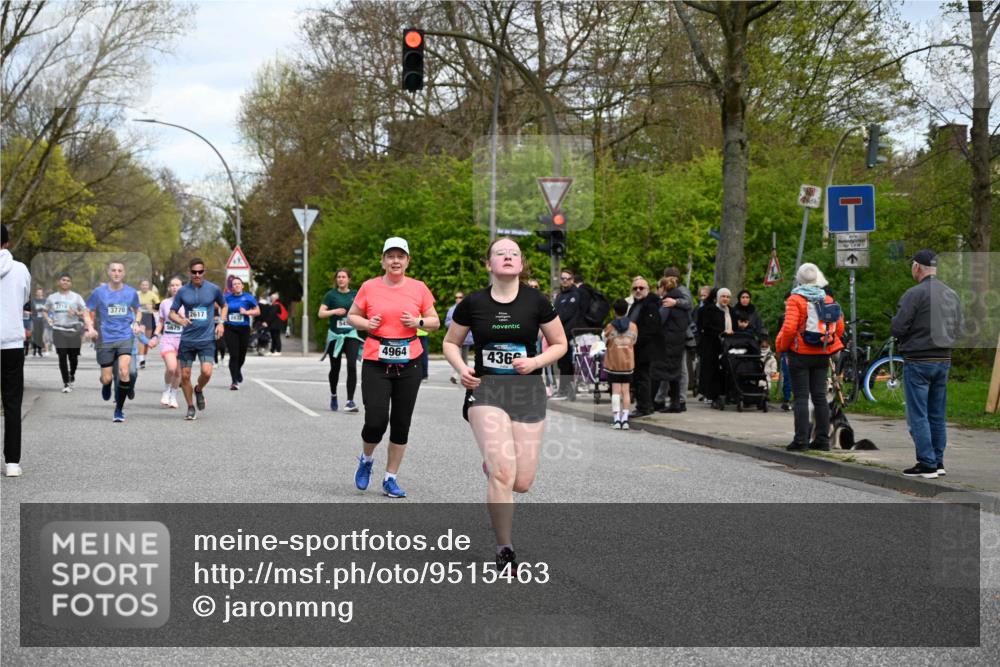 12.04.2026 - 45. Internationalen Wilhelmsburger Insellauf J. Mangold http://msf.ph/oto/9515463 12.04.2026 13:15:15 Ziel 2110, 4695, 2815, 2785, 2043, 2118, 5755, 5029, 4662, 4663, 4559, 3308, 3881, 3882, 3767, 3765, 4366, 4227, 3232, 3232, 2774, 5725, 3770, 2617, 5453, 4942, 4964, 5675, 4616, 4880, 2832, 3803, 3801, 3250, 5008, 2853, 3280, 3244, 5292, 4861, 2032, 4731, 2884, 3850, 4053 meine-sportfotos.de