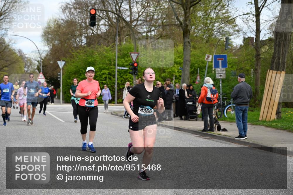 12.04.2026 - 45. Internationalen Wilhelmsburger Insellauf J. Mangold http://msf.ph/oto/9515468 12.04.2026 13:15:15 Ziel 2110, 4695, 2815, 2785, 2043, 2118, 5755, 5029, 4662, 4663, 4559, 3308, 3881, 3882, 3767, 3765, 4366, 4227, 3232, 3232, 2774, 5725, 3770, 2617, 5453, 4942, 4964, 5675, 4616, 4880, 2832, 3803, 3801, 3250, 5008, 2853, 3280, 3244, 5292, 4861, 2032, 4731, 2884, 3850, 4053 meine-sportfotos.de