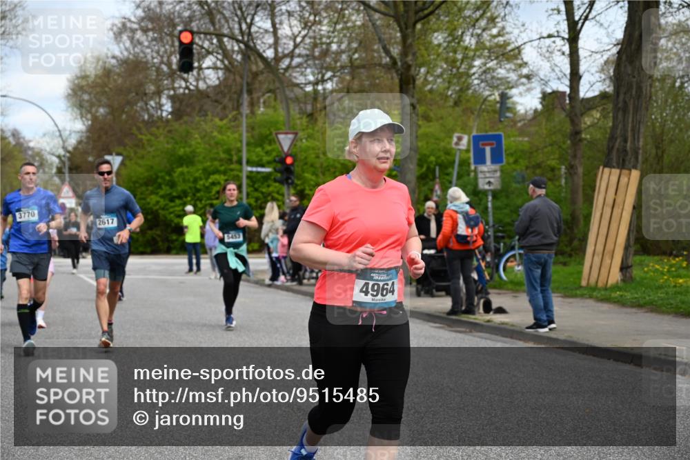 12.04.2026 - 45. Internationalen Wilhelmsburger Insellauf J. Mangold http://msf.ph/oto/9515485 12.04.2026 13:15:18 Ziel 2785, 2043, 2118, 5755, 5029, 4662, 4663, 4559, 3308, 3881, 3882, 3767, 3765, 4366, 4227, 3232, 2774, 5725, 3770, 2617, 5453, 4942, 4964, 5675, 4616, 4880, 2832, 3803, 3801, 3803, 3801, 3250, 5008, 2853, 3280, 3244, 5292, 4861, 2032, 4731, 2884, 3850, 4053, 5686, 4814, 4491 meine-sportfotos.de