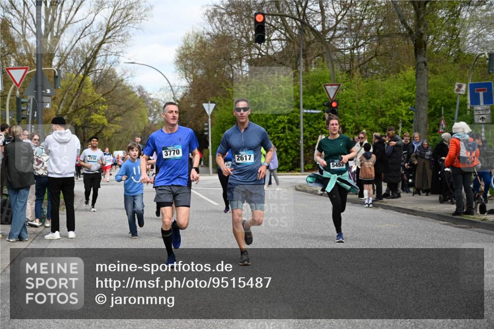 12.04.2026 - 45. Internationalen Wilhelmsburger Insellauf J. Mangold http://msf.ph/oto/9515487 12.04.2026 13:15:18 Ziel 2785, 2043, 2118, 5755, 5029, 4662, 4663, 4559, 3308, 3881, 3882, 3767, 3765, 4366, 4227, 3232, 2774, 5725, 3770, 2617, 5453, 4942, 4964, 5675, 4616, 4880, 2832, 3803, 3801, 3803, 3801, 3250, 5008, 2853, 3280, 3244, 5292, 4861, 2032, 4731, 2884, 3850, 4053, 5686, 4814, 4491 meine-sportfotos.de