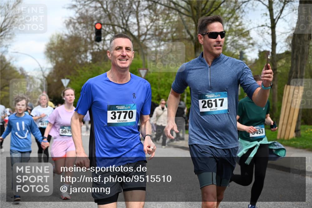 12.04.2026 - 45. Internationalen Wilhelmsburger Insellauf J. Mangold http://msf.ph/oto/9515510 12.04.2026 13:15:20 Ziel 5755, 5029, 4662, 4663, 4559, 3308, 3881, 3882, 3767, 3765, 4366, 4227, 3232, 2774, 5725, 3770, 2617, 3770, 2617, 5453, 4942, 4964, 5675, 4616, 4880, 2832, 3803, 3801, 3250, 5008, 2853, 3280, 3244, 5292, 4861, 2032, 4731, 2884, 3850, 4053, 5686, 4814, 4491 meine-sportfotos.de