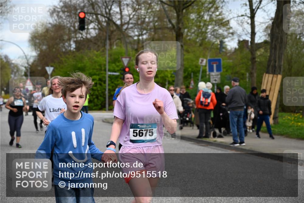 12.04.2026 - 45. Internationalen Wilhelmsburger Insellauf J. Mangold http://msf.ph/oto/9515518 12.04.2026 13:15:22 Ziel 4662, 4663, 4559, 3308, 3881, 3882, 3767, 3765, 4366, 4227, 3232, 2774, 5725, 3770, 2617, 5453, 4942, 4964, 5675, 4616, 4880, 2832, 3803, 3801, 3250, 5008, 5008, 2853, 3280, 3244, 5292, 4861, 2032, 4731, 2884, 3850, 4053, 5686, 4814, 4491 meine-sportfotos.de