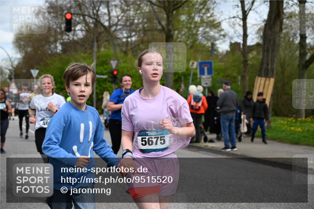 12.04.2026 - 45. Internationalen Wilhelmsburger Insellauf J. Mangold http://msf.ph/oto/9515520 12.04.2026 13:15:22 Ziel 4662, 4663, 4559, 3308, 3881, 3882, 3767, 3765, 4366, 4227, 3232, 2774, 5725, 3770, 2617, 5453, 4942, 4964, 5675, 4616, 4880, 2832, 3803, 3801, 3250, 5008, 5008, 2853, 3280, 3244, 5292, 4861, 2032, 4731, 2884, 3850, 4053, 5686, 4814, 4491 meine-sportfotos.de