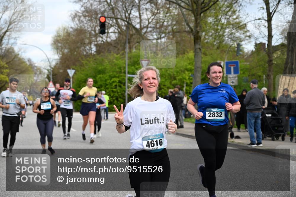 12.04.2026 - 45. Internationalen Wilhelmsburger Insellauf J. Mangold http://msf.ph/oto/9515526 12.04.2026 13:15:23 Ziel 4662, 4663, 4559, 3308, 3881, 3882, 3767, 3765, 4366, 4227, 3232, 2774, 5725, 3770, 2617, 5453, 4942, 4964, 4942, 4964, 5675, 4616, 4880, 2832, 3803, 3801, 3250, 5008, 2853, 3280, 2853, 3280, 3244, 5292, 4861, 2032, 4731, 2884, 3850, 4053, 5686, 4814, 4491, 2681, 5839, 5582 meine-sportfotos.de