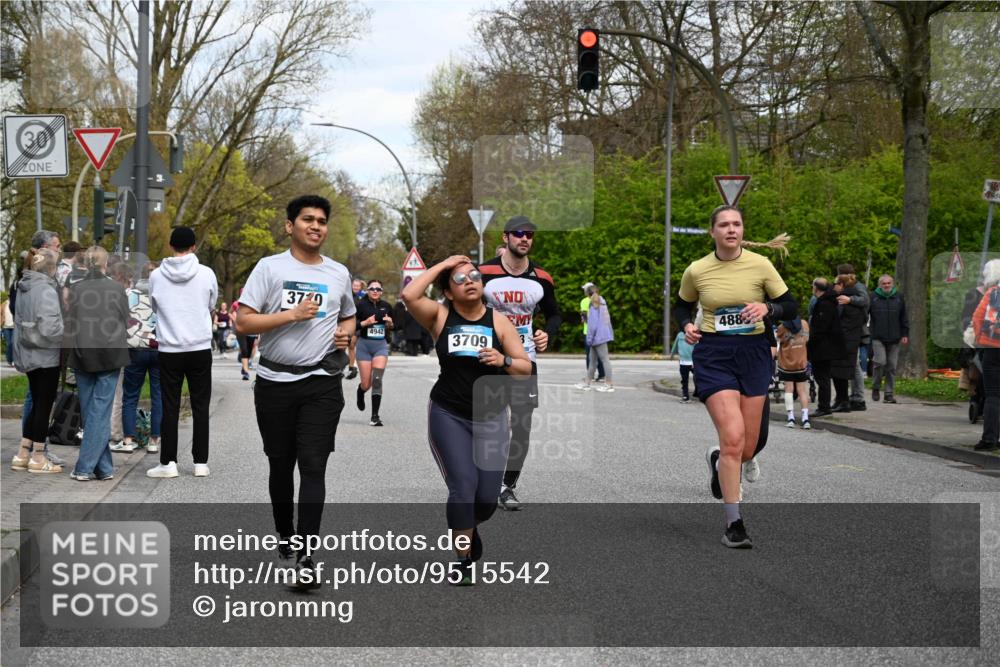 12.04.2026 - 45. Internationalen Wilhelmsburger Insellauf J. Mangold http://msf.ph/oto/9515542 12.04.2026 13:15:25 Ziel 4662, 4663, 4559, 3308, 3881, 3882, 3767, 3765, 4366, 4227, 3232, 2774, 5725, 3770, 2617, 5453, 4942, 4964, 5675, 4616, 4880, 2832, 3803, 3801, 3250, 5008, 2853, 3280, 3244, 5292, 4861, 2032, 2032, 4731, 2884, 3850, 4053, 5686, 4814, 4491, 2681, 5839, 5582, 5666 meine-sportfotos.de
