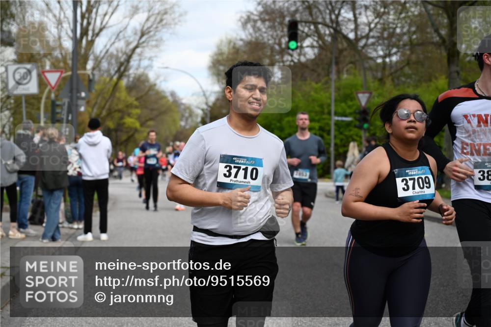 12.04.2026 - 45. Internationalen Wilhelmsburger Insellauf J. Mangold http://msf.ph/oto/9515569 12.04.2026 13:15:28 Ziel 3881, 3882, 3767, 3765, 4366, 4227, 3232, 2774, 5725, 3770, 2617, 5453, 4942, 4964, 5675, 4616, 4880, 4616, 4880, 2832, 3803, 3801, 3250, 5008, 2853, 3280, 3244, 5292, 4861, 2032, 4731, 2884, 3850, 4053, 5686, 5686, 4814, 4491, 2681, 5839, 5582, 5666, 3993, 5517 meine-sportfotos.de