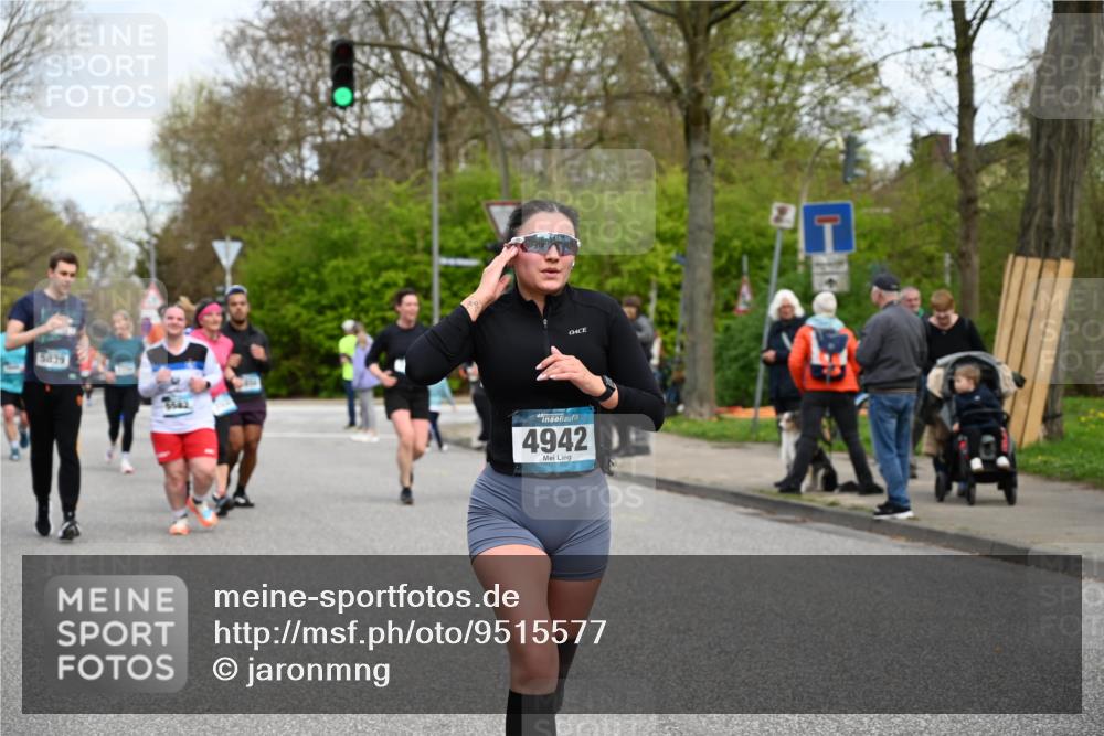 12.04.2026 - 45. Internationalen Wilhelmsburger Insellauf J. Mangold http://msf.ph/oto/9515577 12.04.2026 13:15:31 Ziel 3881, 3882, 3767, 3765, 4366, 4227, 3232, 2774, 5725, 3770, 2617, 5453, 4942, 4964, 5675, 4616, 4880, 2832, 3803, 3801, 3250, 5008, 2853, 3280, 3244, 5292, 4861, 2032, 4731, 2884, 3850, 4053, 5686, 4814, 4491, 2681, 5839, 5582, 5666, 3993, 5517, 3710, 3709 meine-sportfotos.de