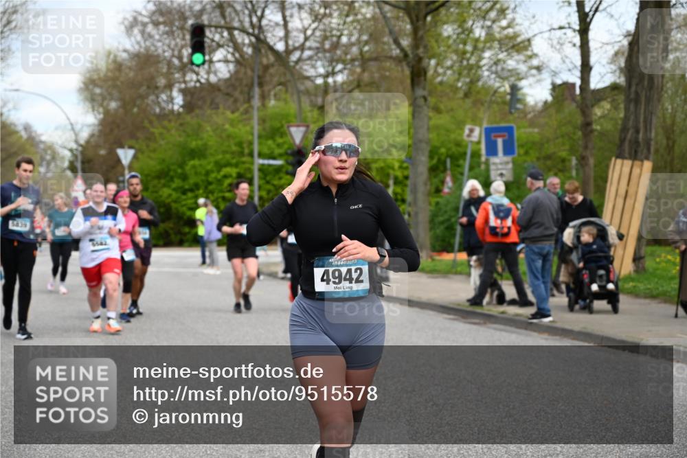 12.04.2026 - 45. Internationalen Wilhelmsburger Insellauf J. Mangold http://msf.ph/oto/9515578 12.04.2026 13:15:31 Ziel 3881, 3882, 3767, 3765, 4366, 4227, 3232, 2774, 5725, 3770, 2617, 5453, 4942, 4964, 5675, 4616, 4880, 2832, 3803, 3801, 3250, 5008, 2853, 3280, 3244, 5292, 4861, 2032, 4731, 2884, 3850, 4053, 5686, 4814, 4491, 2681, 5839, 5582, 5666, 3993, 5517, 3710, 3709 meine-sportfotos.de