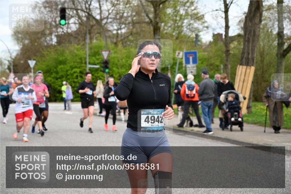 12.04.2026 - 45. Internationalen Wilhelmsburger Insellauf J. Mangold http://msf.ph/oto/9515581 12.04.2026 13:15:31 Ziel 3881, 3882, 3767, 3765, 4366, 4227, 3232, 2774, 5725, 3770, 2617, 5453, 4942, 4964, 5675, 4616, 4880, 2832, 3803, 3801, 3250, 5008, 2853, 3280, 3244, 5292, 4861, 2032, 4731, 2884, 3850, 4053, 5686, 4814, 4491, 2681, 5839, 5582, 5666, 3993, 5517, 3710, 3709 meine-sportfotos.de