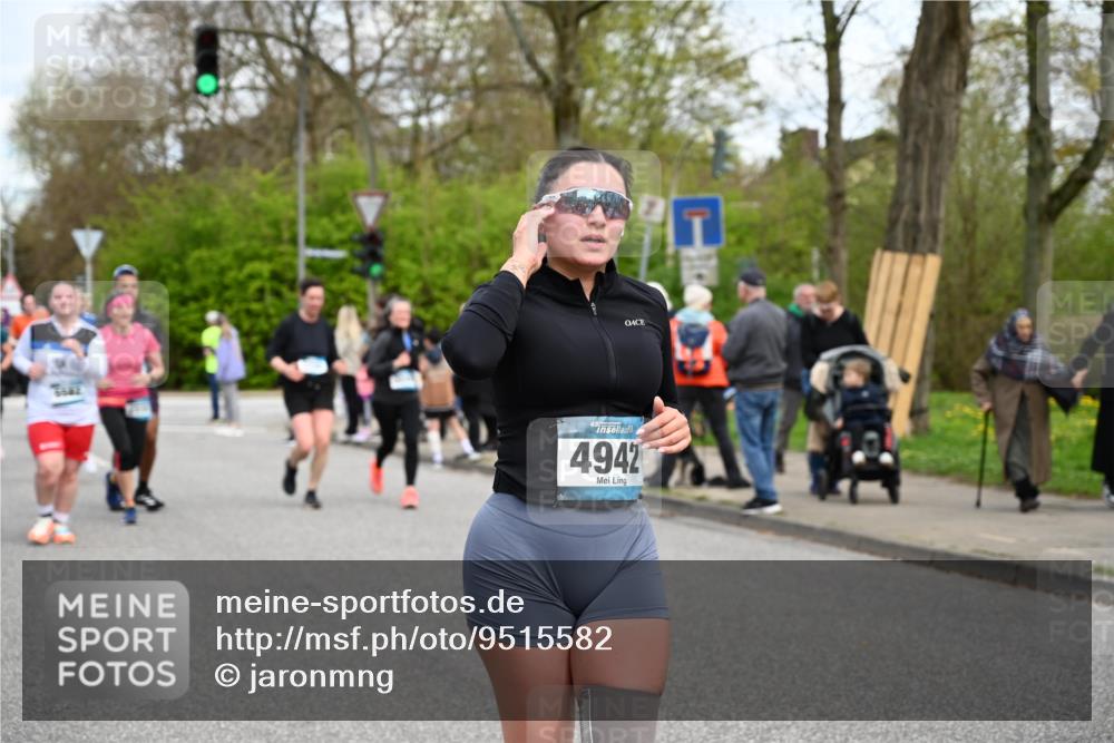 12.04.2026 - 45. Internationalen Wilhelmsburger Insellauf J. Mangold http://msf.ph/oto/9515582 12.04.2026 13:15:31 Ziel 3881, 3882, 3767, 3765, 4366, 4227, 3232, 2774, 5725, 3770, 2617, 5453, 4942, 4964, 5675, 4616, 4880, 2832, 3803, 3801, 3250, 5008, 2853, 3280, 3244, 5292, 4861, 2032, 4731, 2884, 3850, 4053, 5686, 4814, 4491, 2681, 5839, 5582, 5666, 3993, 5517, 3710, 3709 meine-sportfotos.de