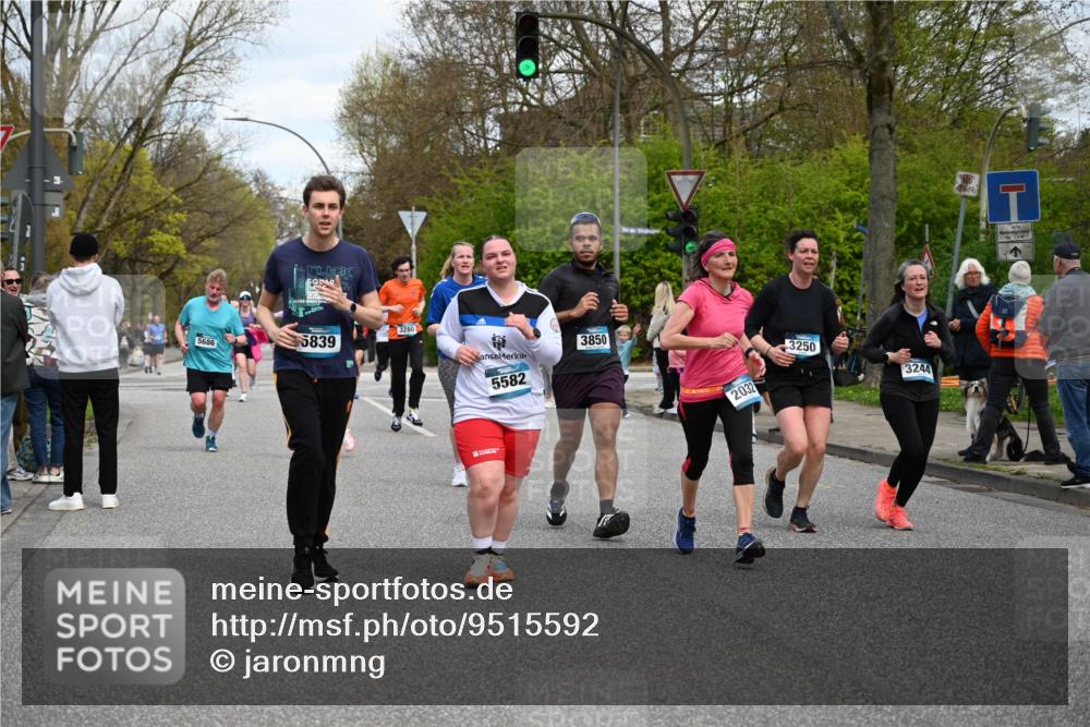 12.04.2026 - 45. Internationalen Wilhelmsburger Insellauf J. Mangold http://msf.ph/oto/9515592 12.04.2026 13:15:33 Ziel 4366, 4227, 3232, 2774, 5725, 3770, 2617, 5453, 4942, 4964, 5675, 4616, 4880, 2832, 3803, 3801, 3250, 3250, 5008, 2853, 3280, 3244, 5292, 4861, 2032, 4731, 2884, 3850, 4053, 5686, 4814, 4491, 2681, 5839, 5582, 5666, 3993, 5517, 3710, 3709 meine-sportfotos.de
