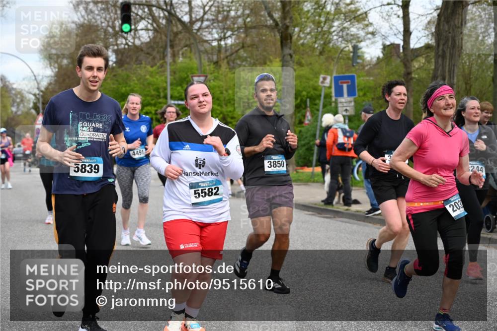 12.04.2026 - 45. Internationalen Wilhelmsburger Insellauf J. Mangold http://msf.ph/oto/9515610 12.04.2026 13:15:34 Ziel 4366, 4227, 3232, 2774, 5725, 3770, 2617, 5453, 4942, 4964, 5675, 4616, 4880, 2832, 3803, 3801, 3250, 5008, 5008, 2853, 3280, 3244, 5292, 4861, 2032, 4731, 2884, 3850, 4053, 5686, 4814, 4491, 2681, 5839, 5582, 5666, 3993, 5517, 3710, 3709 meine-sportfotos.de