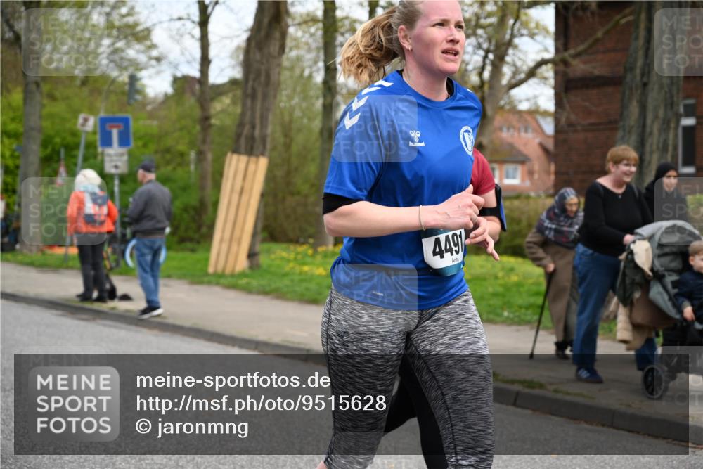 12.04.2026 - 45. Internationalen Wilhelmsburger Insellauf J. Mangold http://msf.ph/oto/9515628 12.04.2026 13:15:37 Ziel 4227, 3232, 2774, 5725, 3770, 2617, 5453, 4942, 4964, 5675, 4616, 4880, 2832, 3803, 3801, 3250, 5008, 2853, 3280, 3244, 5292, 4861, 2032, 2032, 4731, 2884, 3850, 4053, 5686, 4814, 4491, 2681, 5839, 5582, 5666, 5666, 3993, 5517, 3710, 3709, 4132 meine-sportfotos.de