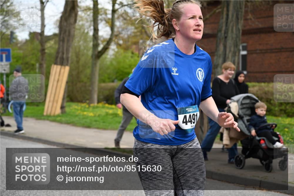 12.04.2026 - 45. Internationalen Wilhelmsburger Insellauf J. Mangold http://msf.ph/oto/9515630 12.04.2026 13:15:37 Ziel 4227, 3232, 2774, 5725, 3770, 2617, 5453, 4942, 4964, 5675, 4616, 4880, 2832, 3803, 3801, 3250, 5008, 2853, 3280, 3244, 5292, 4861, 2032, 2032, 4731, 2884, 3850, 4053, 5686, 4814, 4491, 2681, 5839, 5582, 5666, 5666, 3993, 5517, 3710, 3709, 4132 meine-sportfotos.de