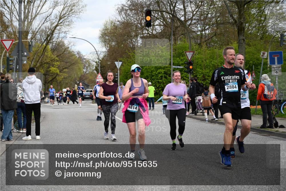 12.04.2026 - 45. Internationalen Wilhelmsburger Insellauf J. Mangold http://msf.ph/oto/9515635 12.04.2026 13:15:40 Ziel 3232, 2774, 5725, 3770, 2617, 5453, 4942, 4964, 5675, 4616, 4880, 2832, 3803, 3801, 3250, 5008, 2853, 3280, 3244, 5292, 4861, 2032, 4731, 2884, 3850, 4053, 5686, 5686, 4814, 4491, 2681, 5839, 5582, 5666, 3993, 5517, 3710, 3709, 4132, 2849, 4808, 5261 meine-sportfotos.de