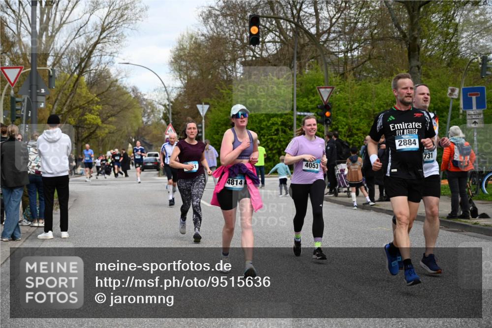 12.04.2026 - 45. Internationalen Wilhelmsburger Insellauf J. Mangold http://msf.ph/oto/9515636 12.04.2026 13:15:40 Ziel 3232, 2774, 5725, 3770, 2617, 5453, 4942, 4964, 5675, 4616, 4880, 2832, 3803, 3801, 3250, 5008, 2853, 3280, 3244, 5292, 4861, 2032, 4731, 2884, 3850, 4053, 5686, 5686, 4814, 4491, 2681, 5839, 5582, 5666, 3993, 5517, 3710, 3709, 4132, 2849, 4808, 5261 meine-sportfotos.de