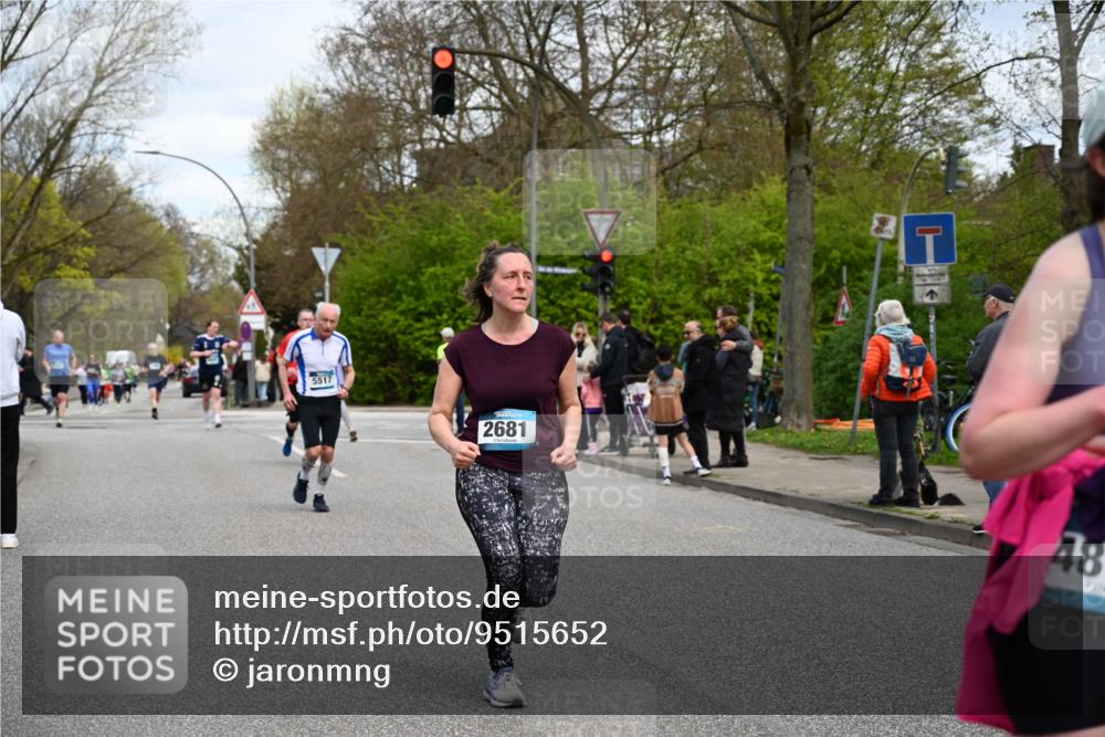 12.04.2026 - 45. Internationalen Wilhelmsburger Insellauf J. Mangold http://msf.ph/oto/9515652 12.04.2026 13:15:42 Ziel 3770, 2617, 5453, 4942, 4964, 5675, 4616, 4880, 2832, 3803, 3801, 3250, 5008, 2853, 3280, 3244, 5292, 4861, 2032, 4731, 2884, 3850, 4053, 5686, 4814, 4491, 4814, 4491, 2681, 5839, 5582, 5666, 3993, 5517, 3710, 3709, 4132, 2849, 4808, 5261, 3220, 4502 meine-sportfotos.de
